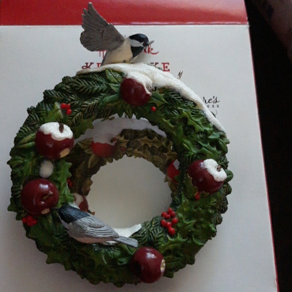 Hallmark keepsake - Picture 3 of 3